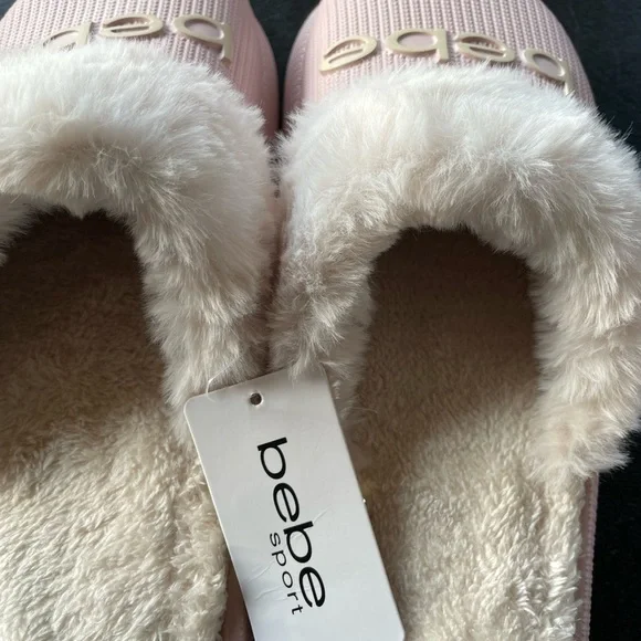 Pink BeBe fuzzy sleepers #slippersgoal - Picture 3 of 5